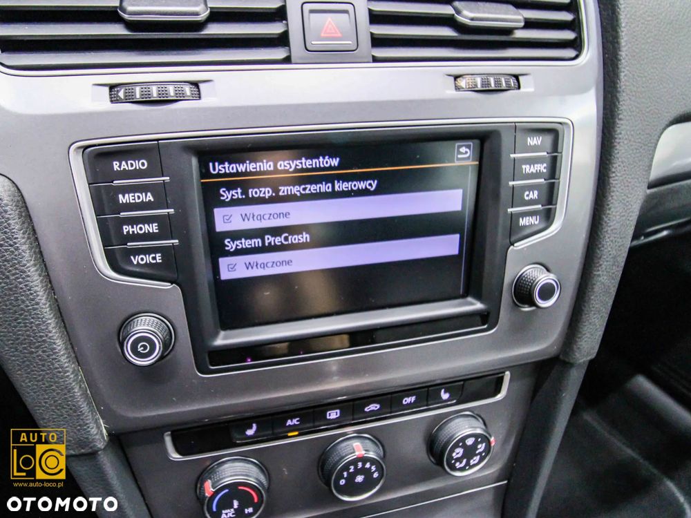 Volkswagen Golf 1.2 TSI BMT Trendline - 23