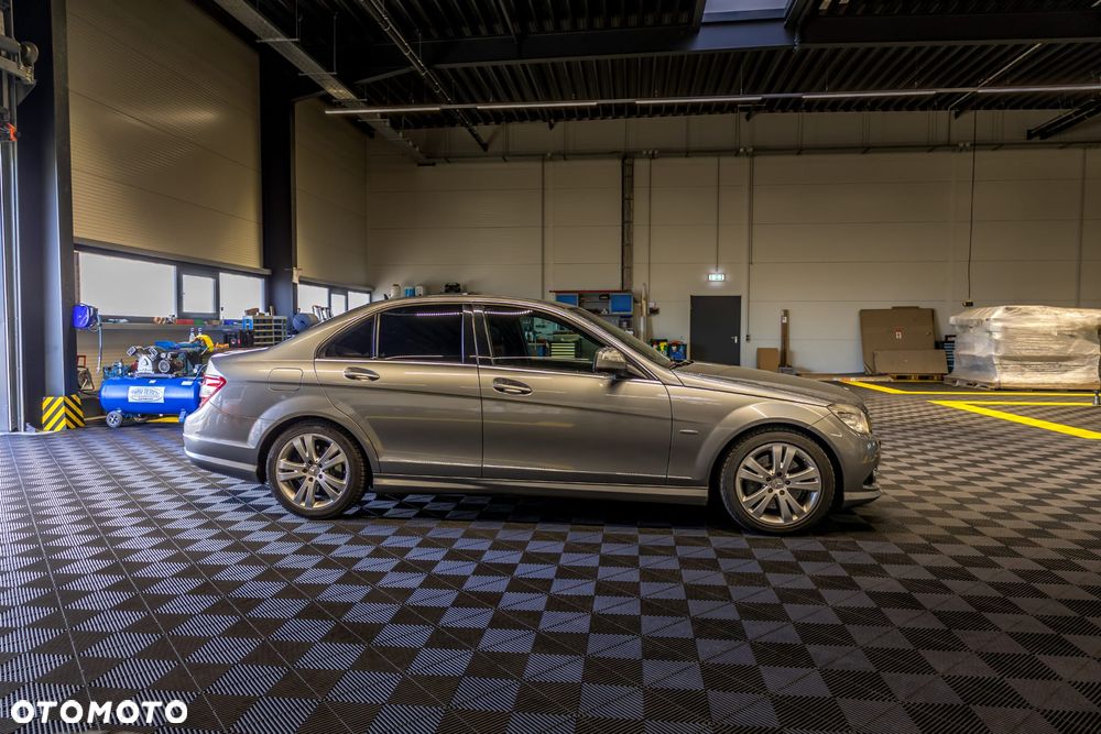 Mercedes-Benz Klasa C 350 7G-TRONIC Avantgarde - 8