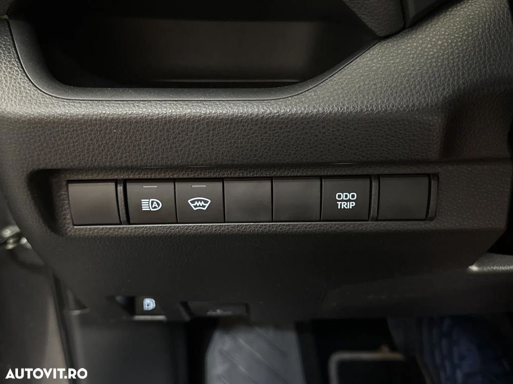 Toyota RAV4 - 16