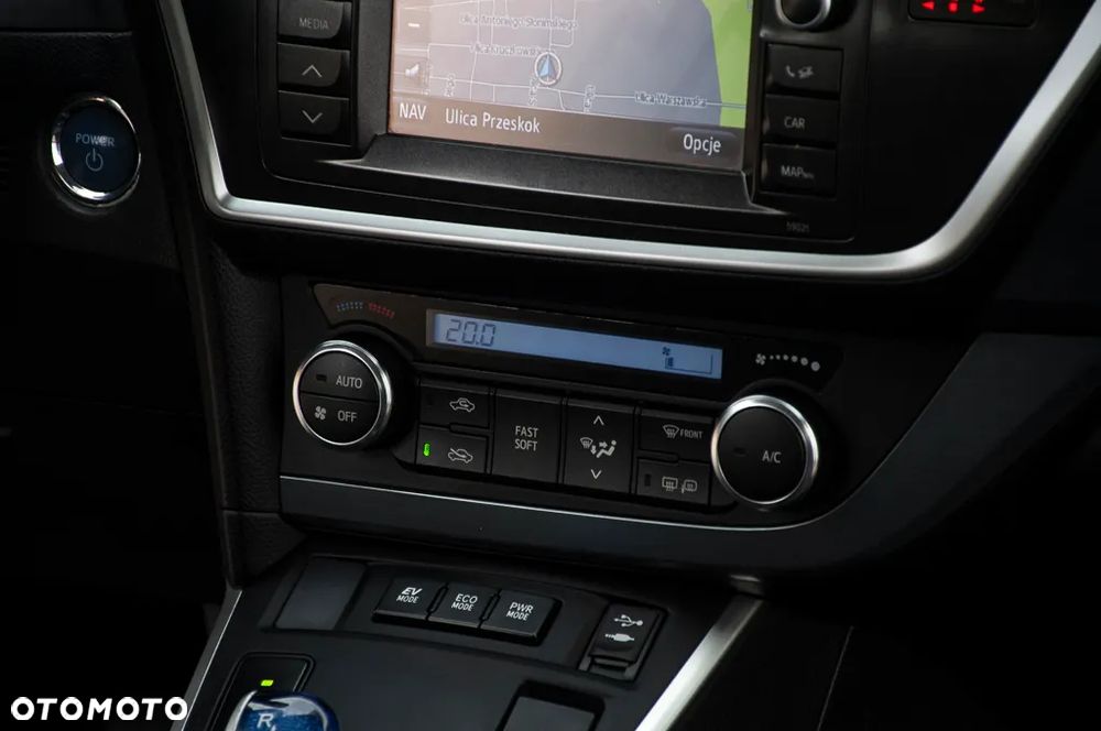 Toyota Auris - 19