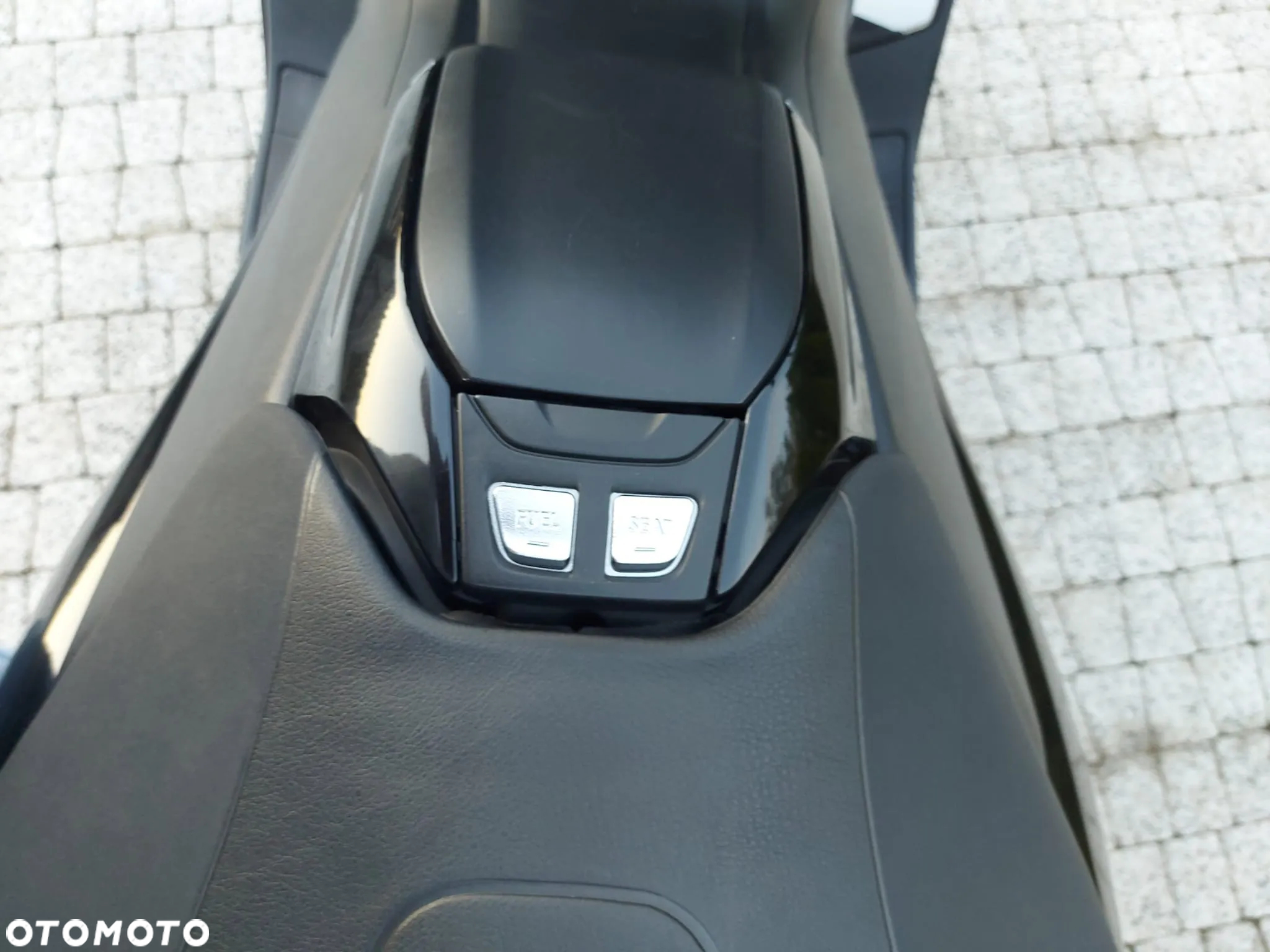 Yamaha Tmax - 26