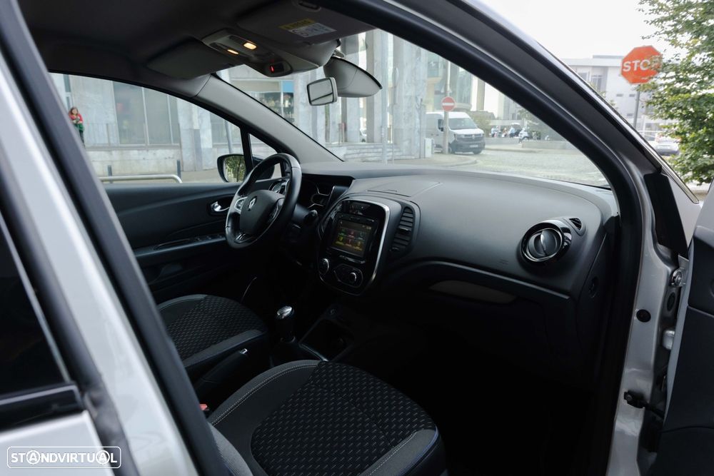 Renault Captur 1.5 dCi Exclusive - 19