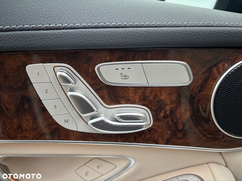 Mercedes-Benz GLC - 27