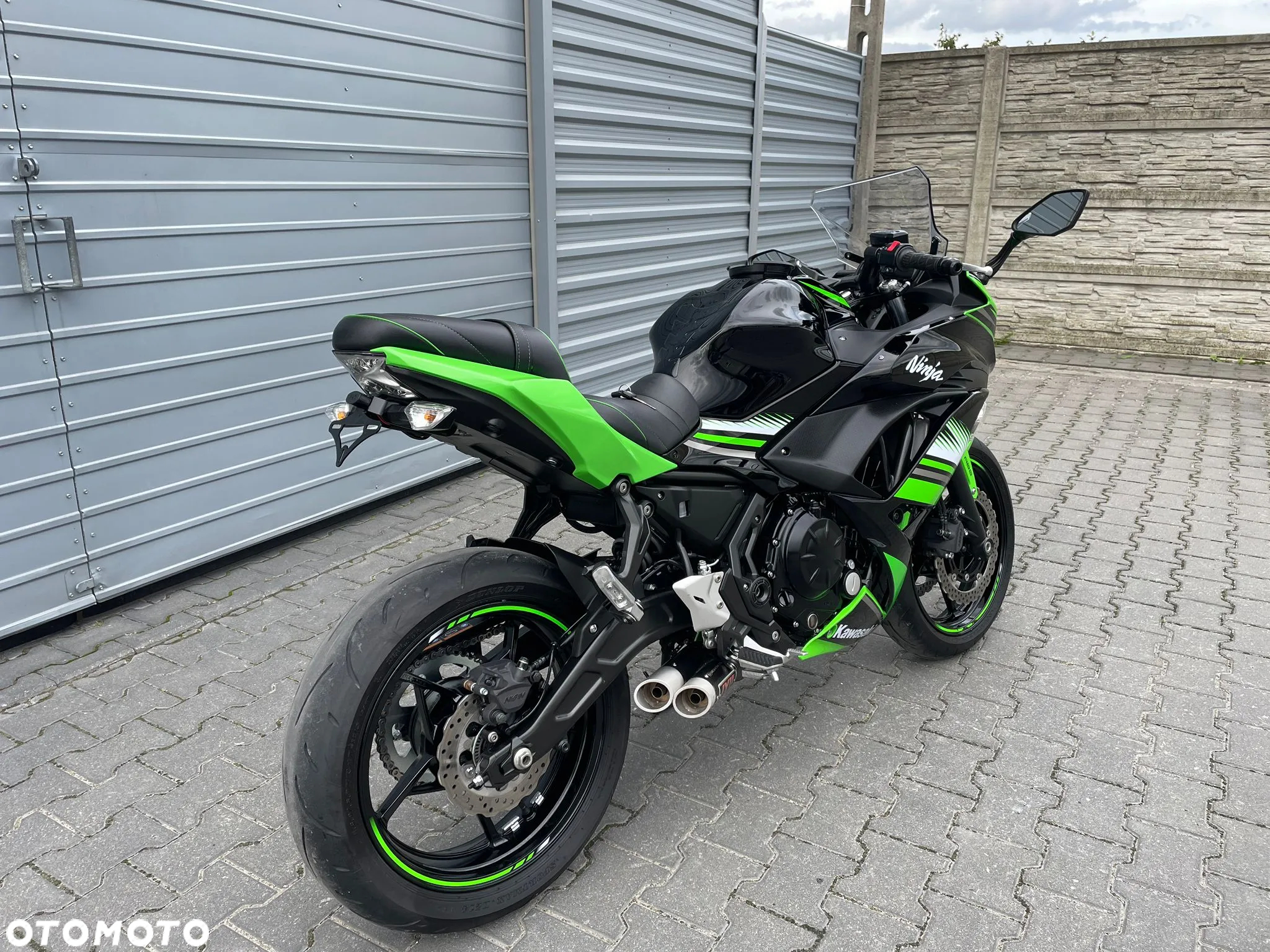 Kawasaki Ninja - 4
