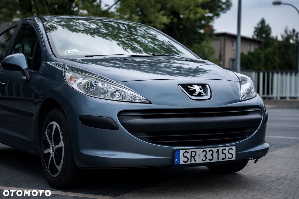 Peugeot 207 1.4 16V Presence - 1
