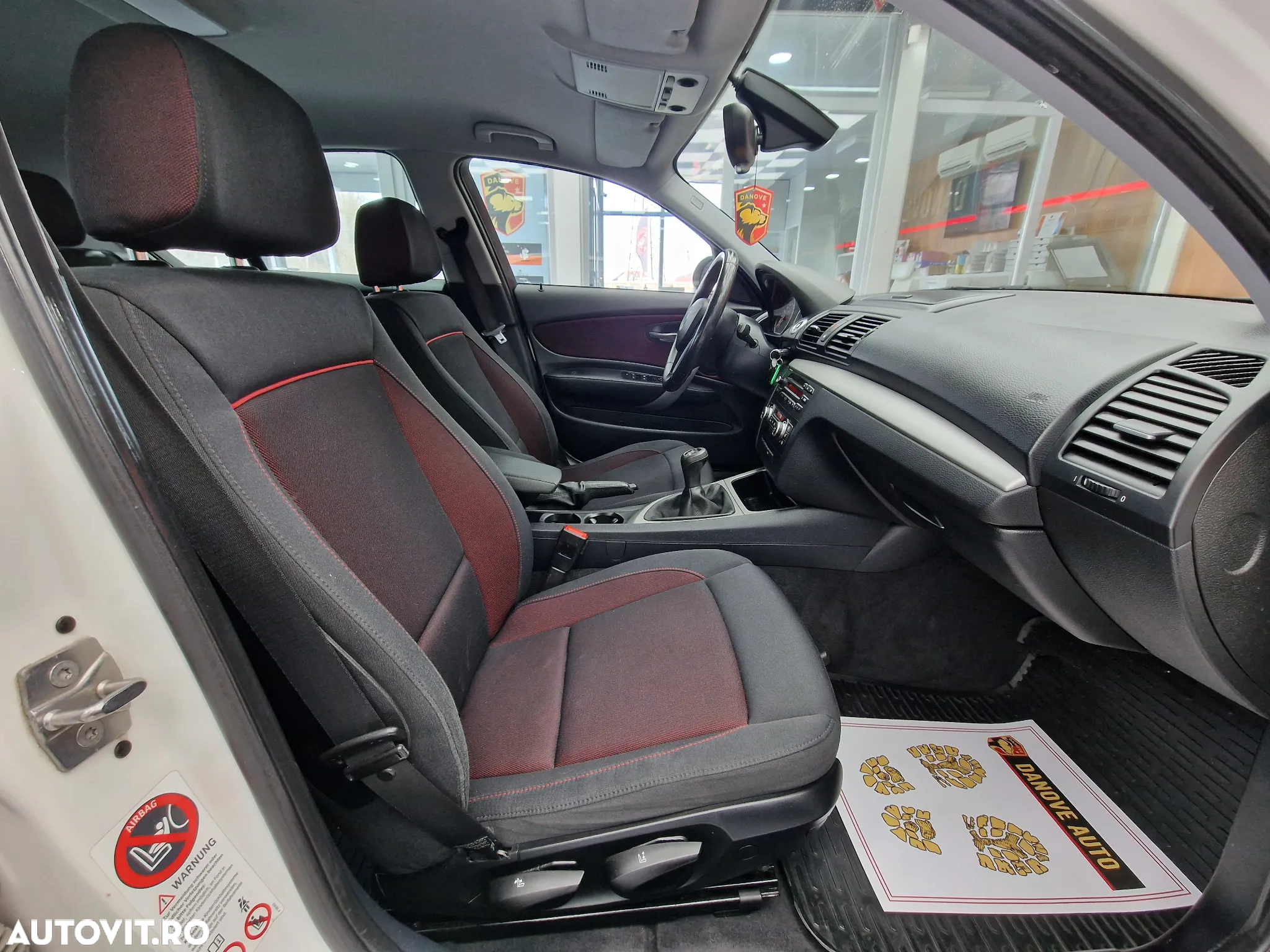 BMW Seria 1 118i - 13