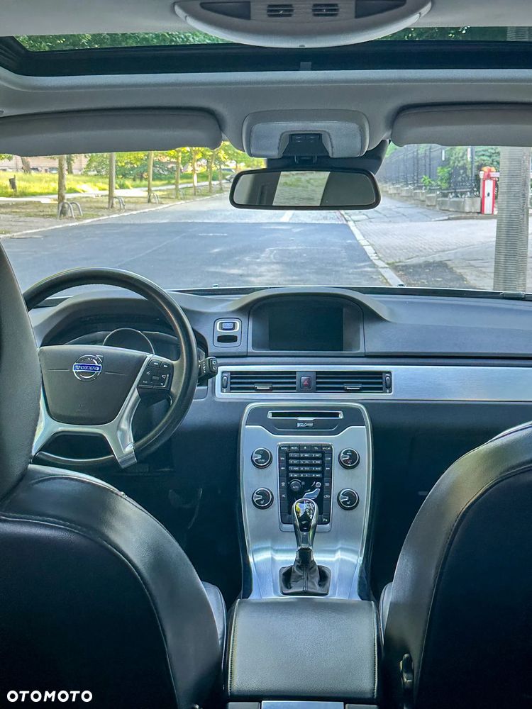 Volvo V70 D5 AWD Summum - 37