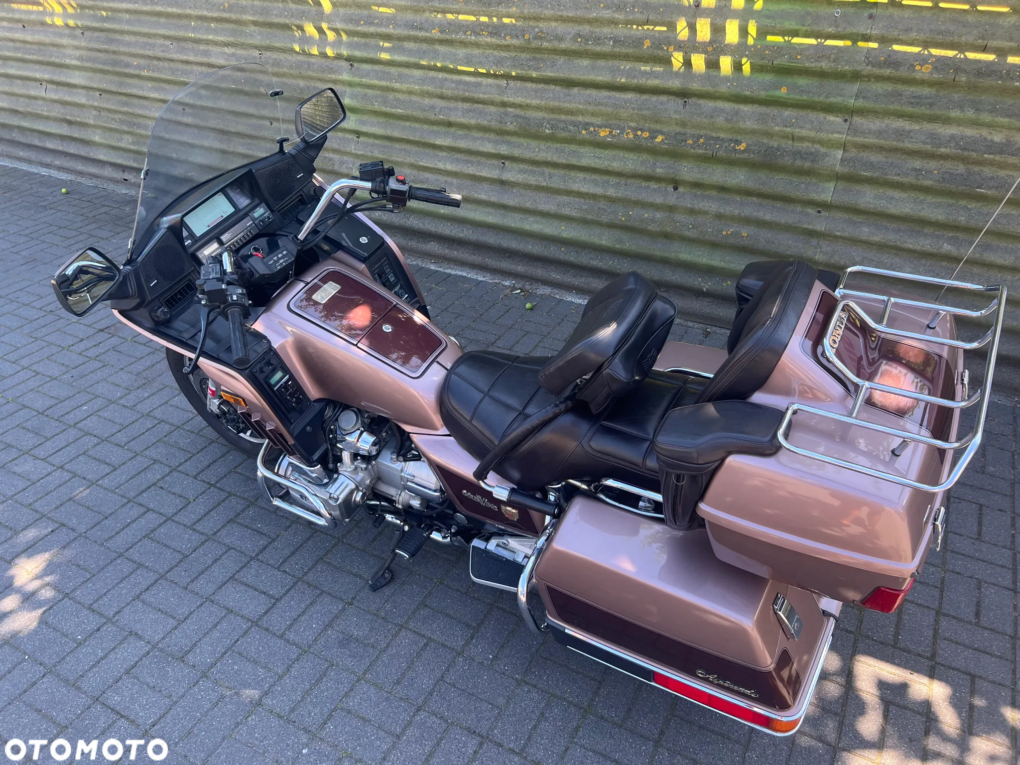 Honda GL - 9