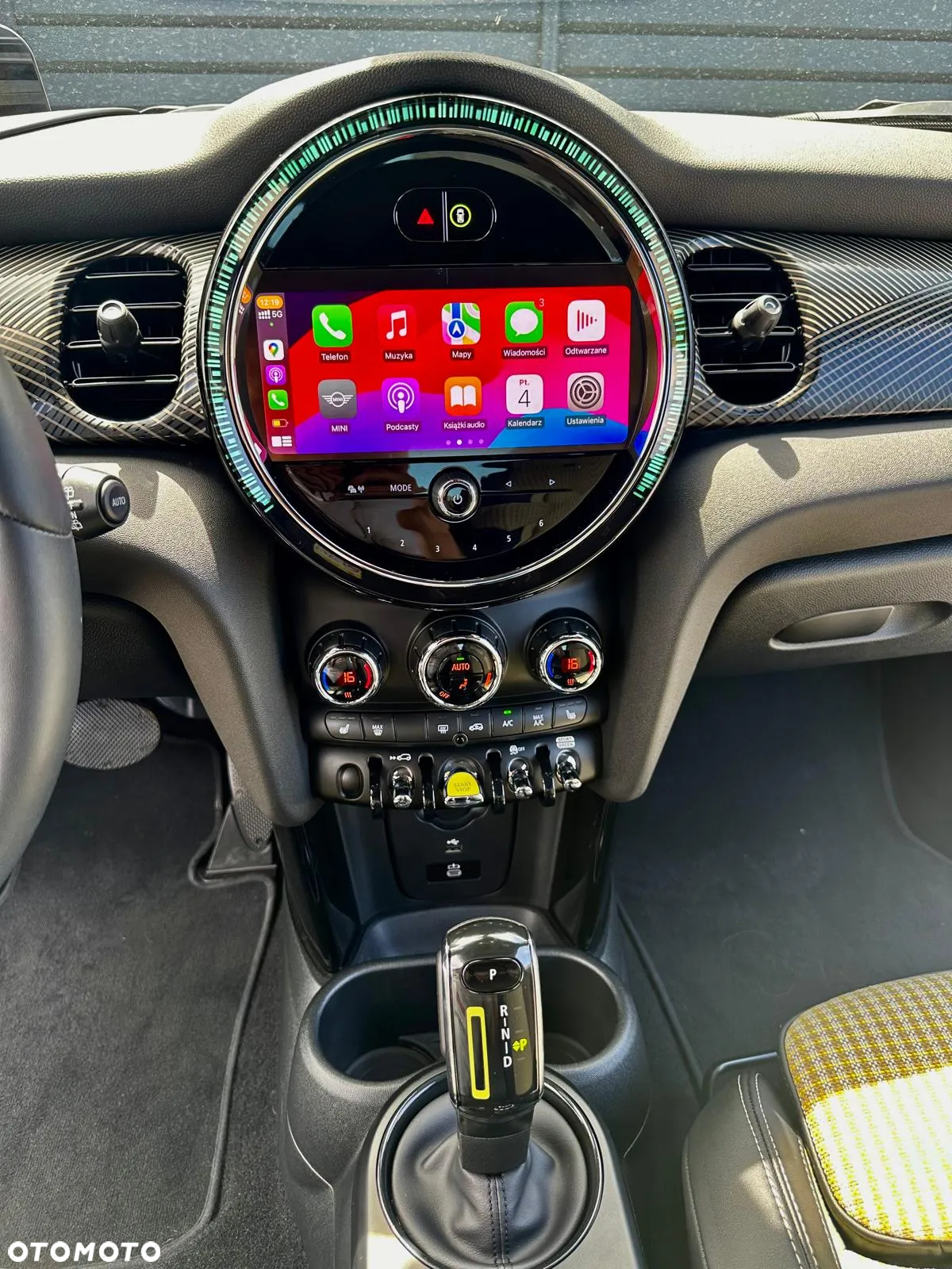 MINI Cooper SE - 13