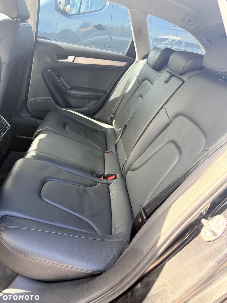 Audi A4 Avant 2.0 TDI - 9