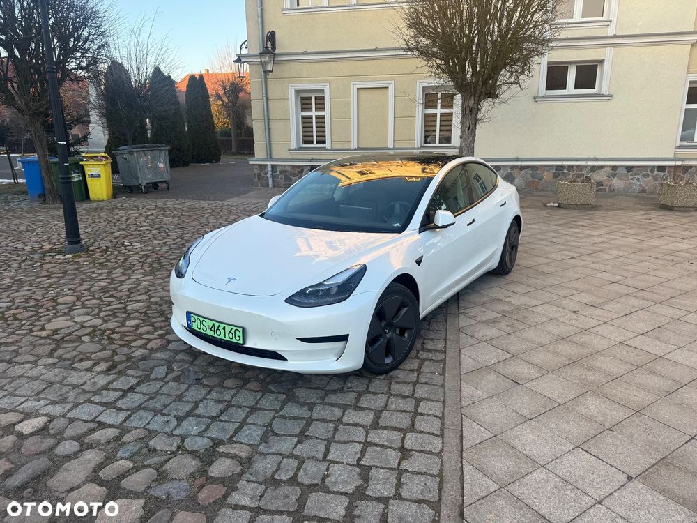 Tesla Model 3 Standard Range Plus - 1