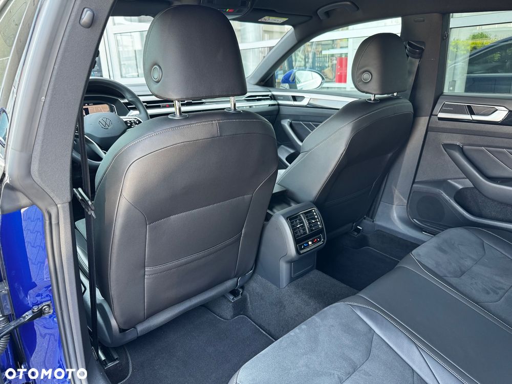 Volkswagen Arteon 2.0 TDI SCR 4Motion DSG R-Line - 12