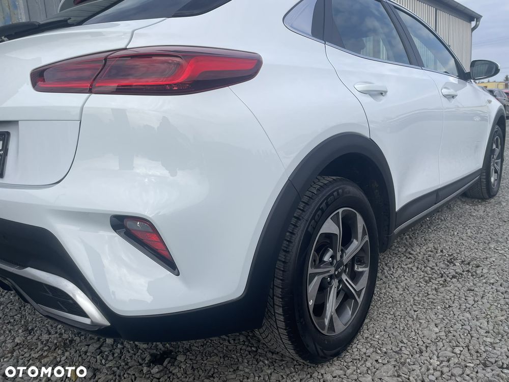 Kia XCeed 1.0 T-GDI L Business Line - 4