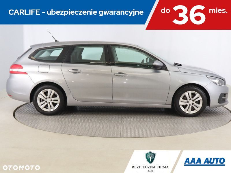 Peugeot 308 - 8