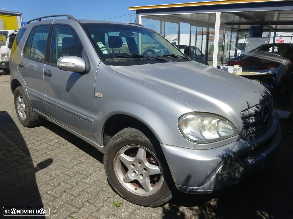 Mercedes-Benz ML 270 CDi - 8