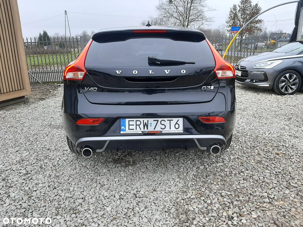 Volvo V40 D3 Geartronic RDesign - 2