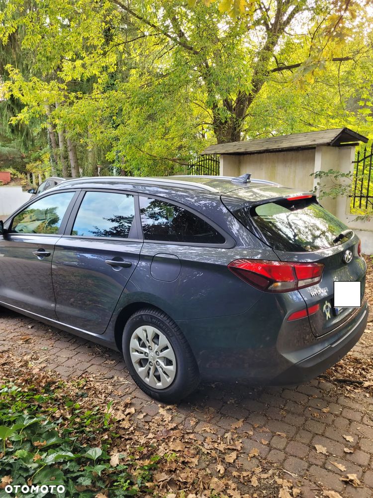 Hyundai i30 1.6 D Classic + DCT - 10