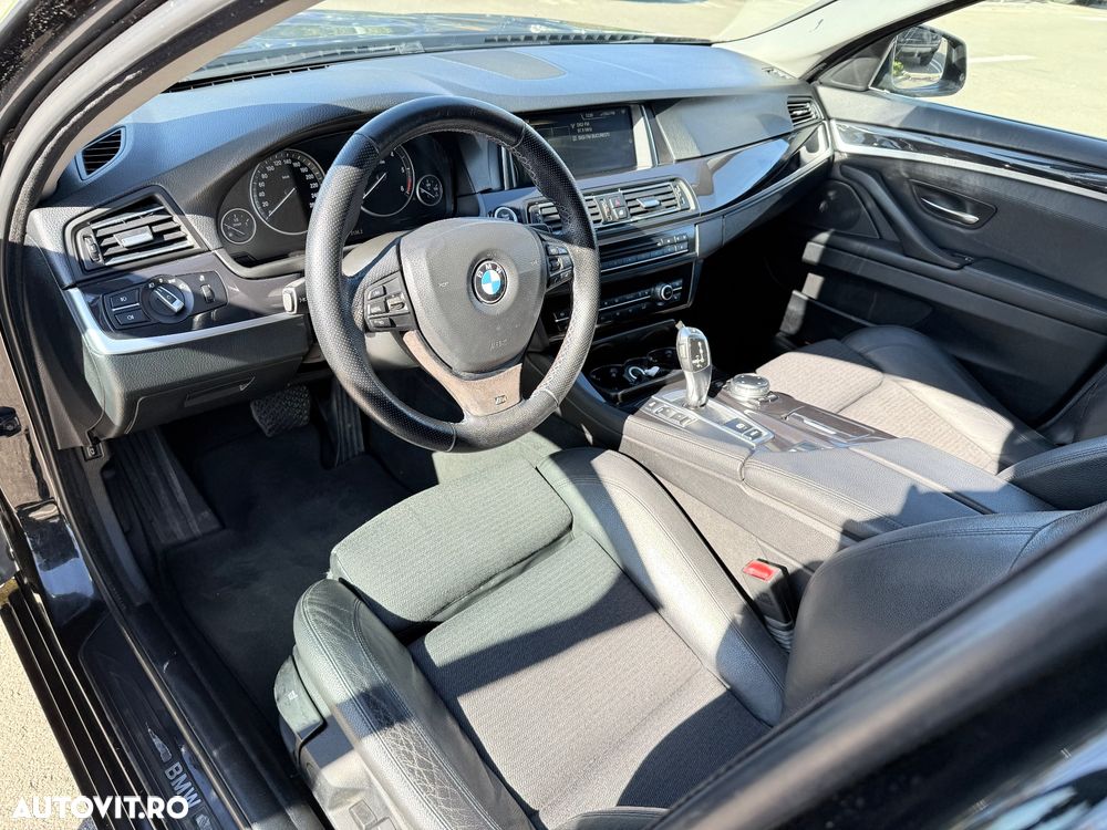BMW Seria 5 525d xDrive - 9