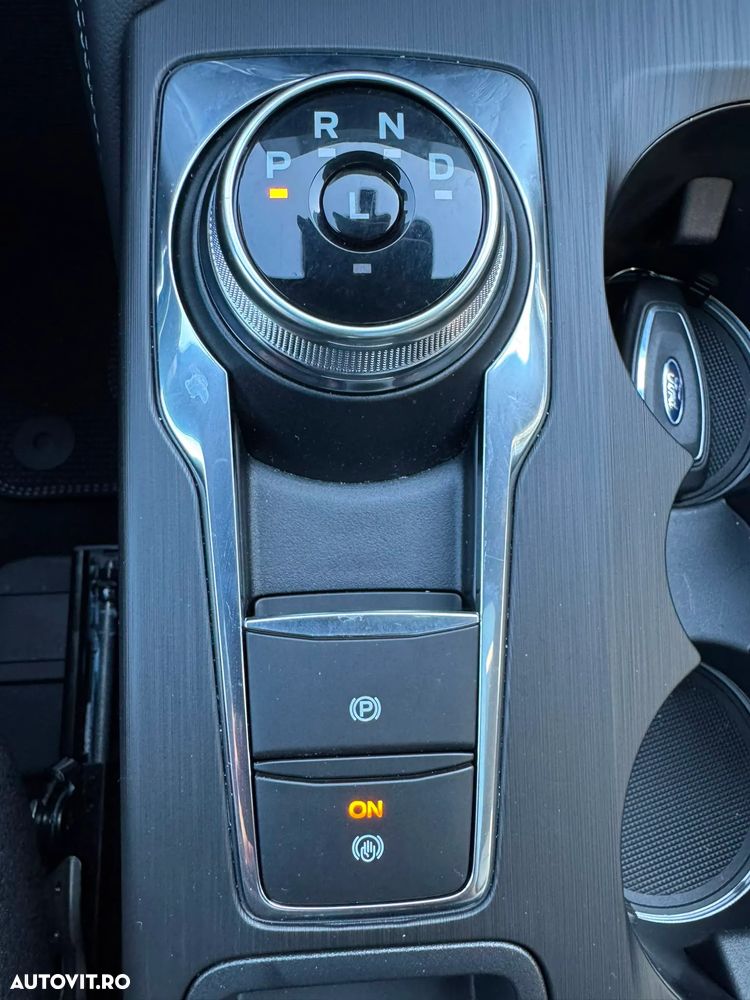 Ford Kuga - 29