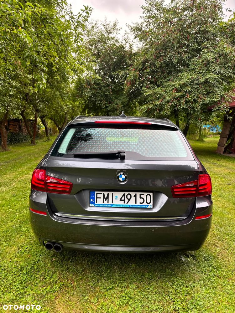 BMW Seria 5 520d Luxury Line - 14