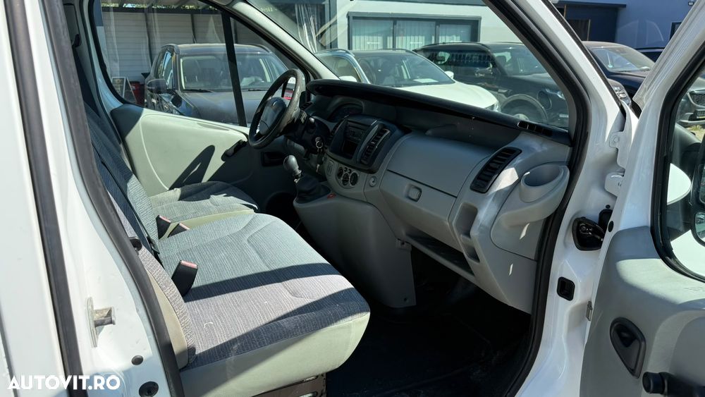 Renault Trafic - 10