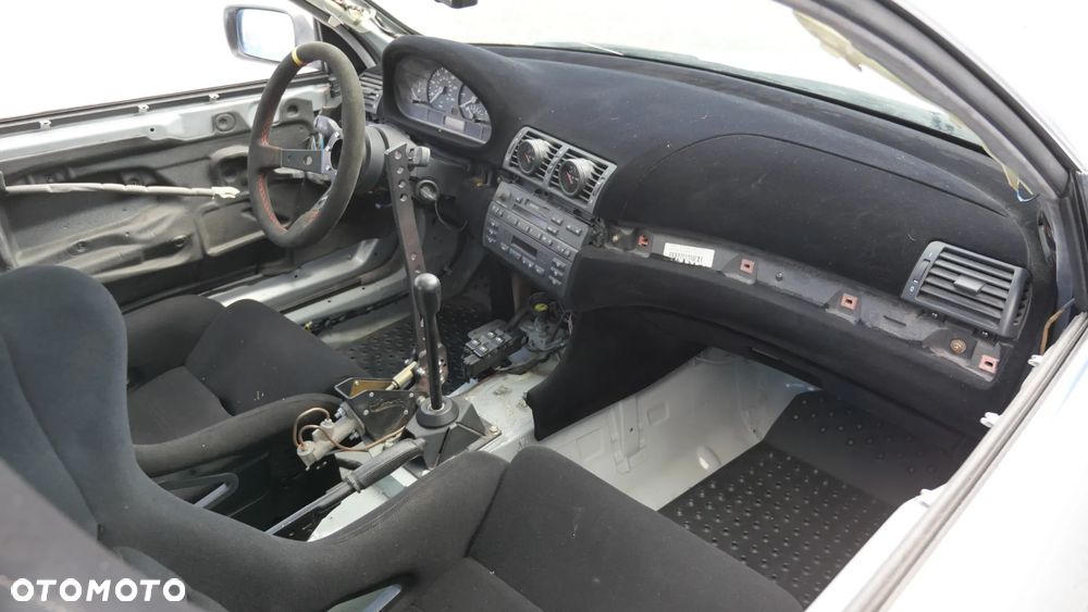 BMW Seria 3 330Ci - 21