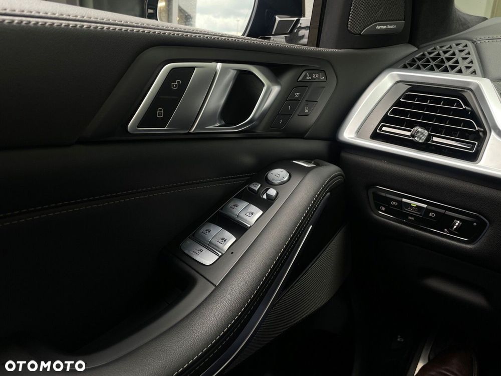 BMW X7 - 14