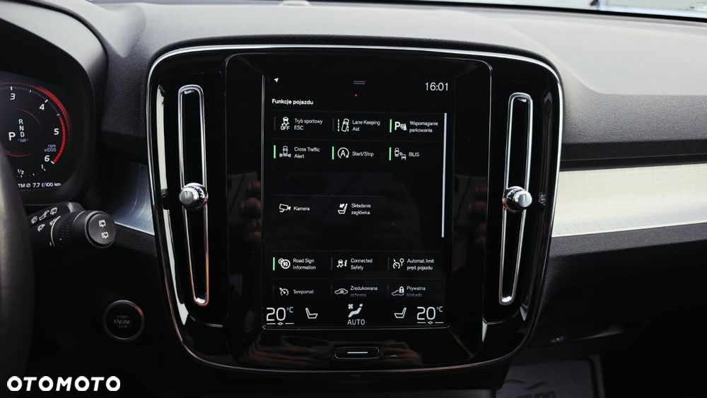 Volvo XC 40 - 16