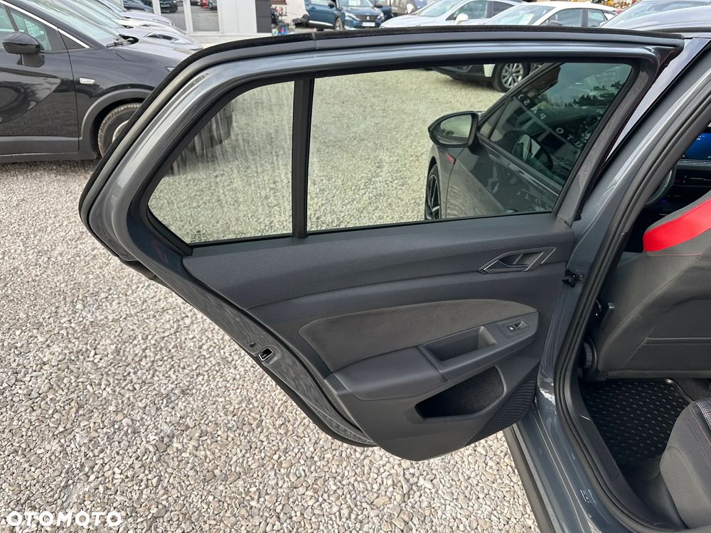 Volkswagen Golf 2.0 TSI GTI DSG - 19