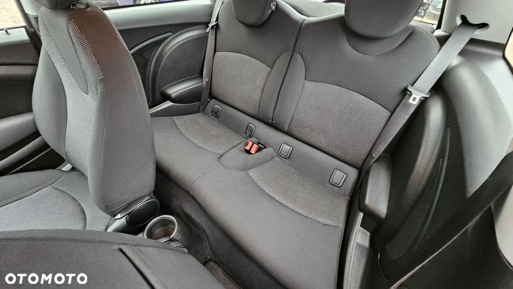 MINI Cooper 50 Camden - 11