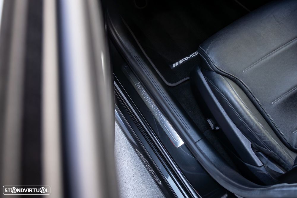 Mercedes-Benz C 300 d AMG Line - 27
