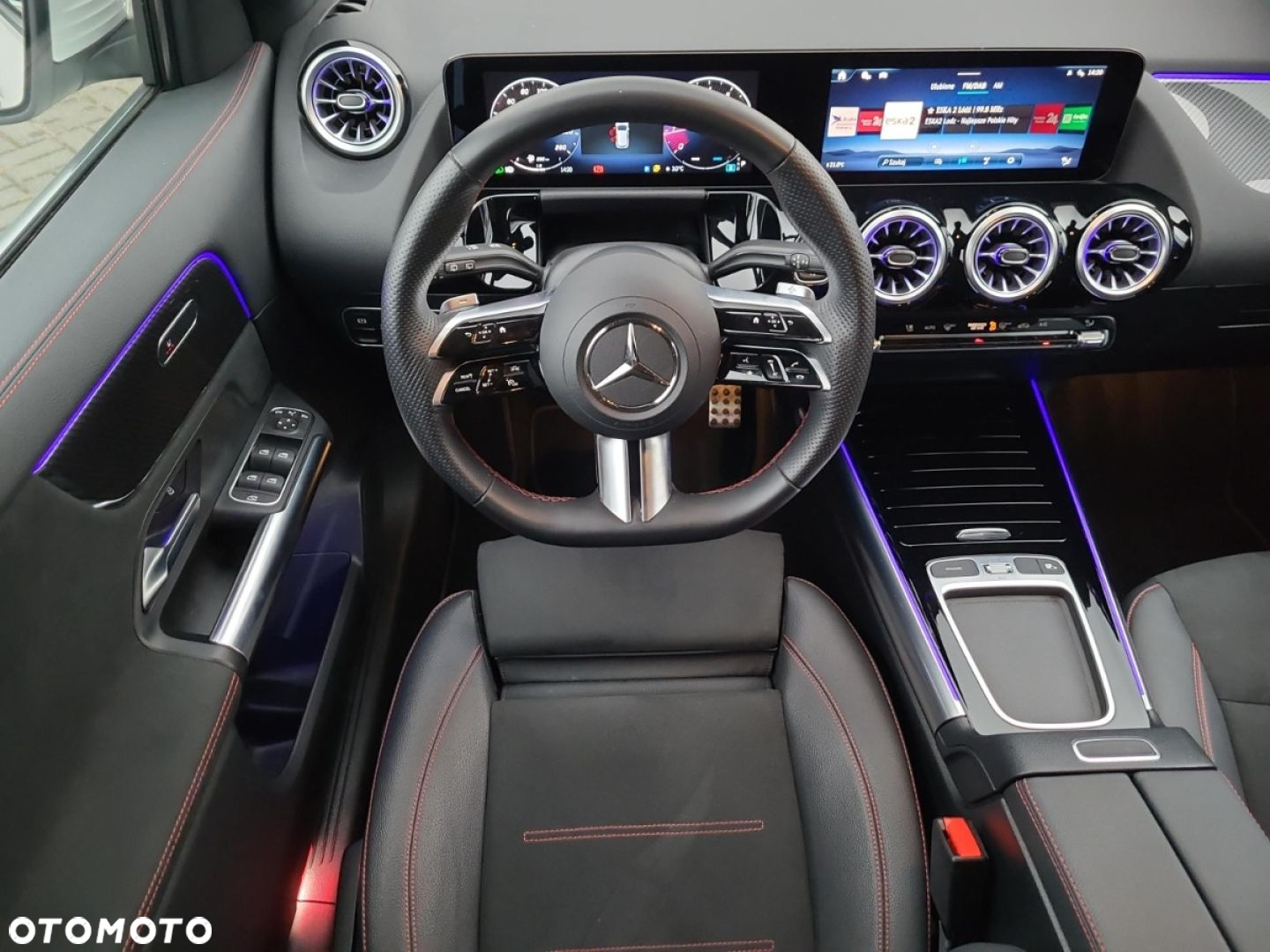 Mercedes-Benz GLA - 14