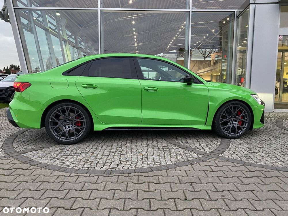 Audi RS3 Limousine - 7
