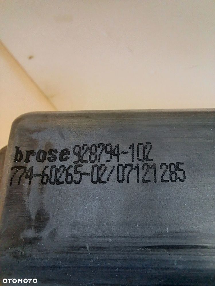 Silnik Silniczek Szyby Prawy Przód Mercedes Viano Vito 928794102 - 2