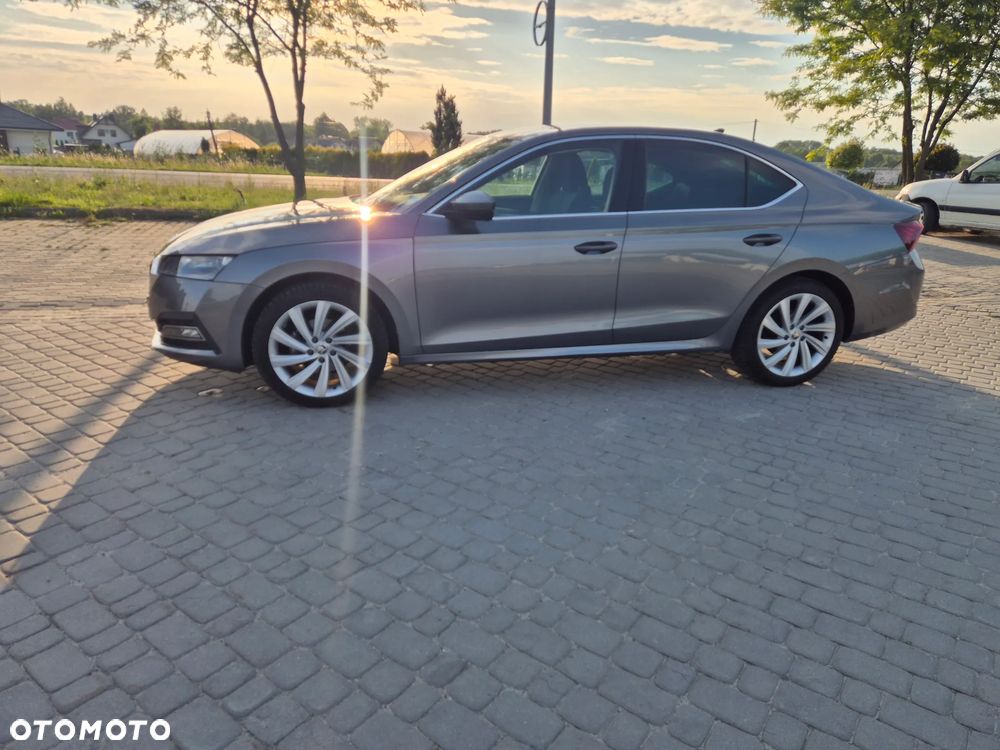 Skoda Octavia 2.0 TDI Style DSG - 20