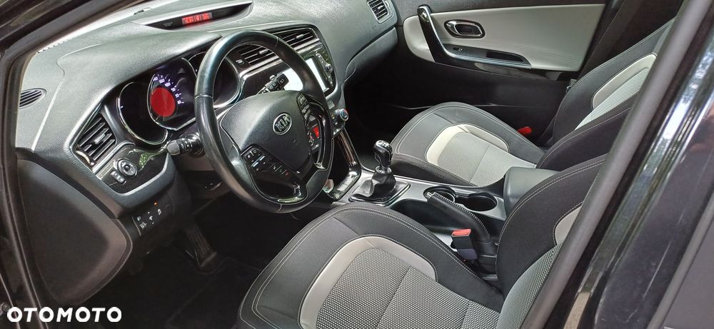 Kia Ceed - 7