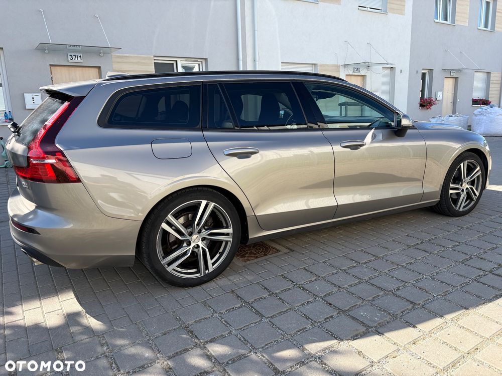 Volvo V60 D4 AWD Momentum Pro - 7