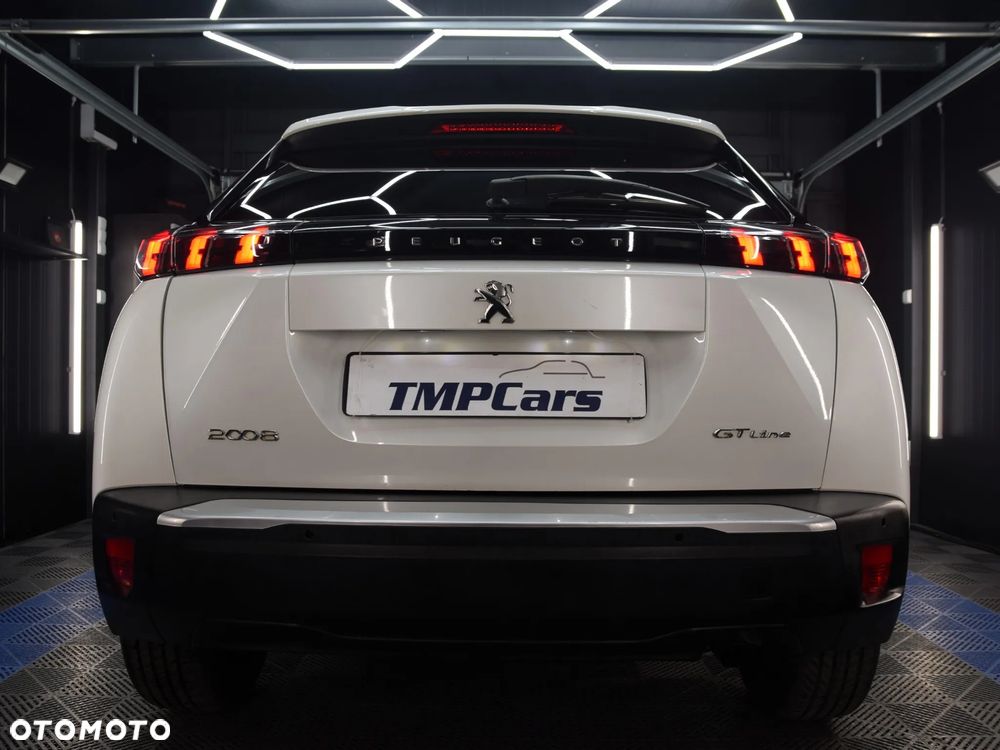 Peugeot 2008 - 10