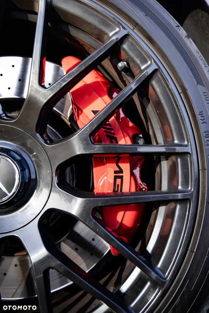 Mercedes-Benz Klasa C AMG 63 S AMG Speedshift 7G-MCT Edition 1 - 28