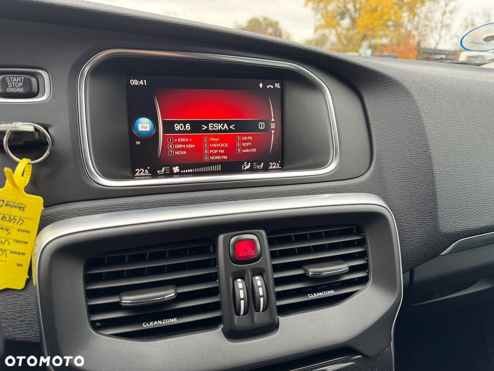 Volvo V40 D3 Geartronic Momentum - 36