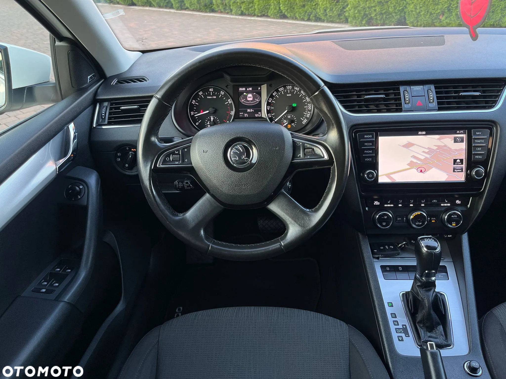 Skoda Octavia 1.4 TSI Edition DSG - 8