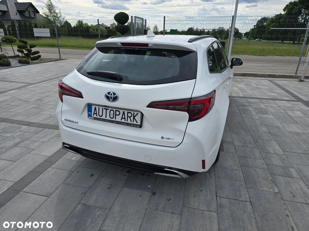 Toyota Corolla 1.8 Hybrid Comfort - 17