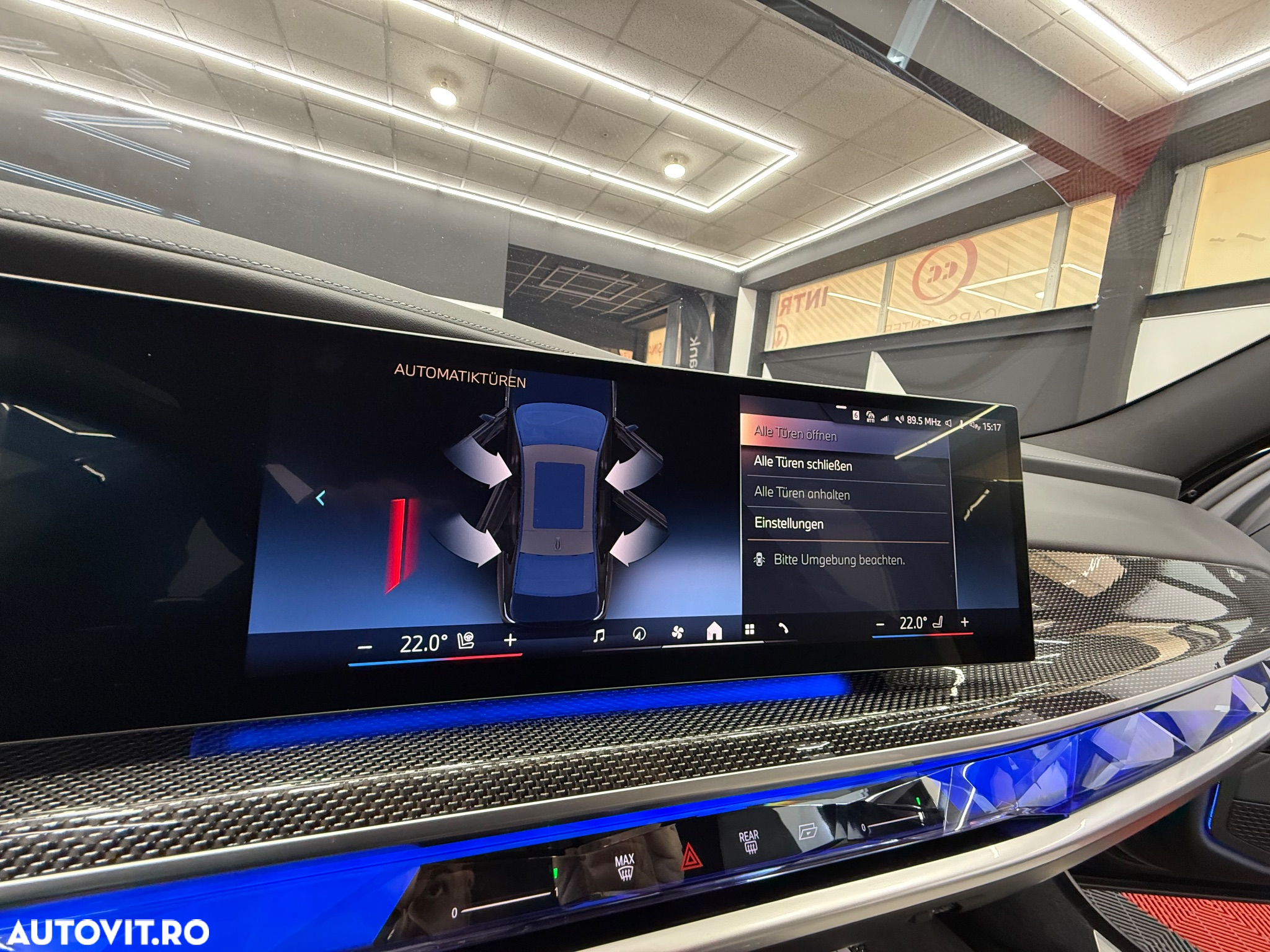 BMW Seria 7 740d xDrive MHEV - 13