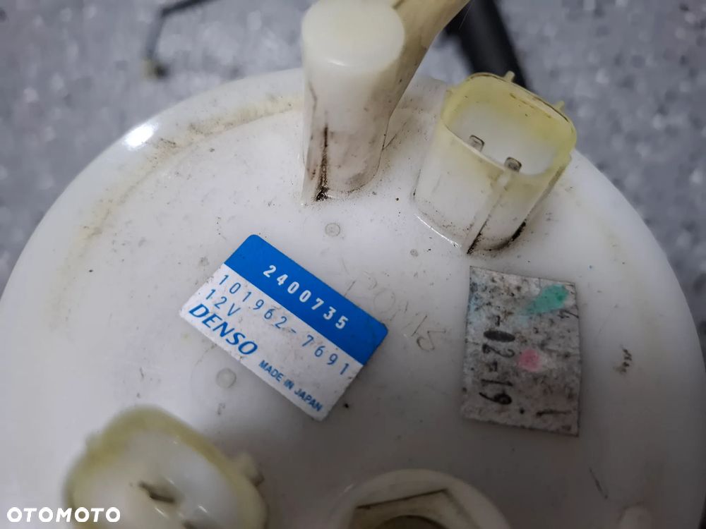 Triumph Street Triple 765 660 pompa paliwa - 2