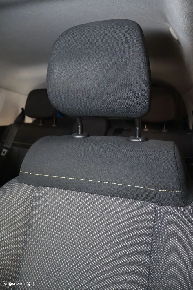 Citroën C3 1.2 PureTech Shine - 25