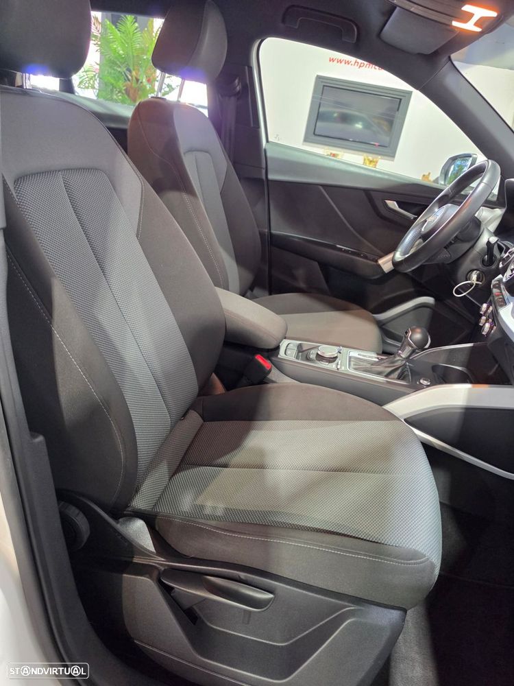 Audi Q2 30 TFSI Design S tronic - 21