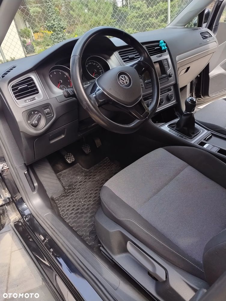 Volkswagen Golf 1.2 TSI BMT Comfortline - 8