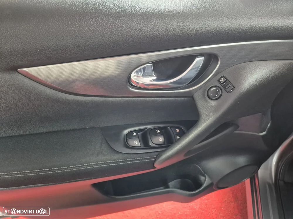 Nissan Qashqai - 11