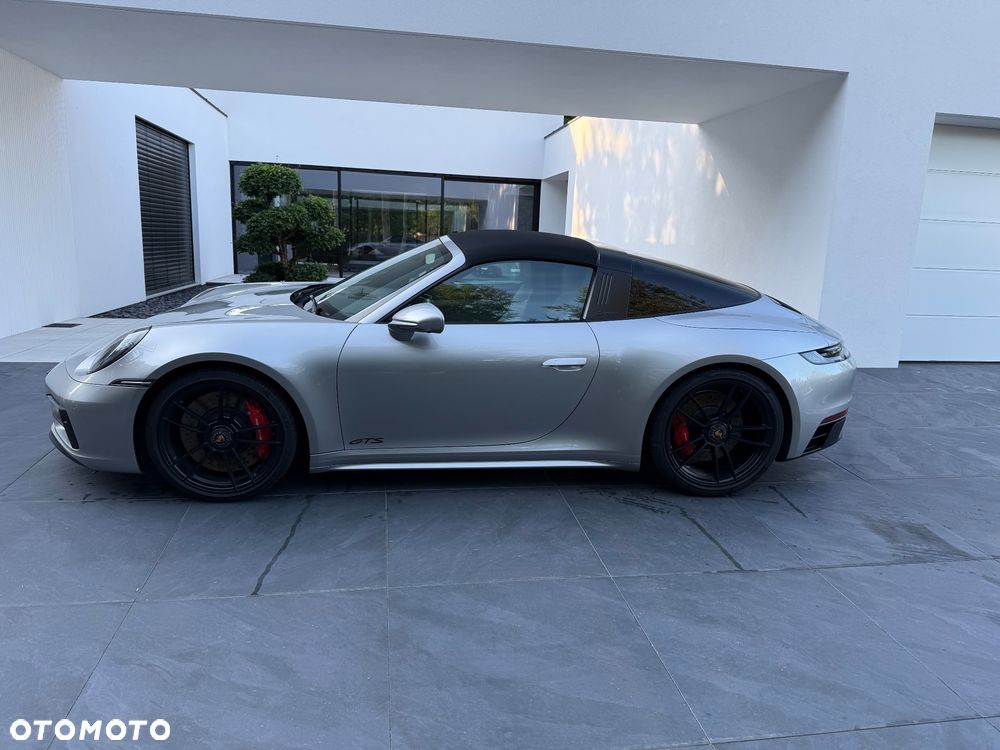 Porsche 911 Targa 4 GTS - 12