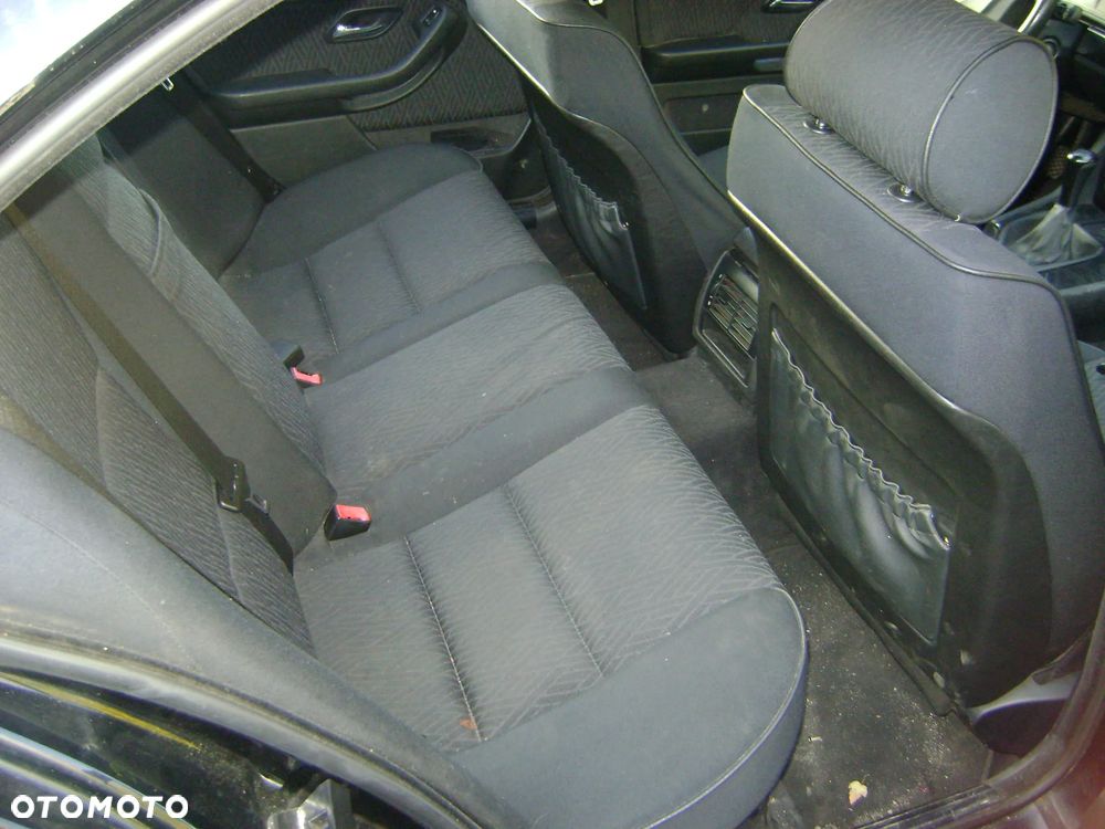 BMW Seria 5 520i - 6